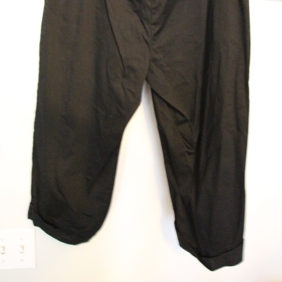 Capri's - Picture 3 of 3